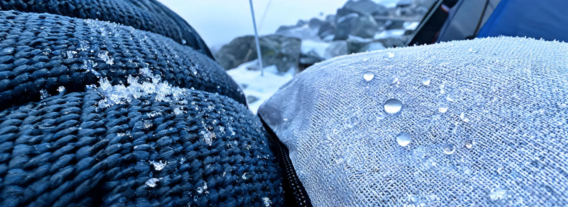Insulated sleeping bag fabric under cold conditions